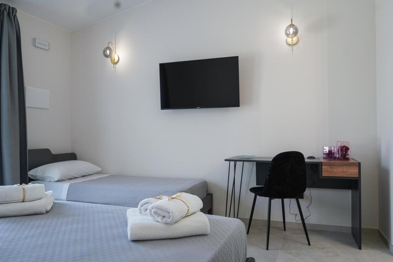 Thalassa Rooms Avola Exterior photo